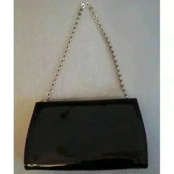 Salvatore Ferragamo
Vara Bow Chain Evening Bag Patent Small - Picture 6 of 8